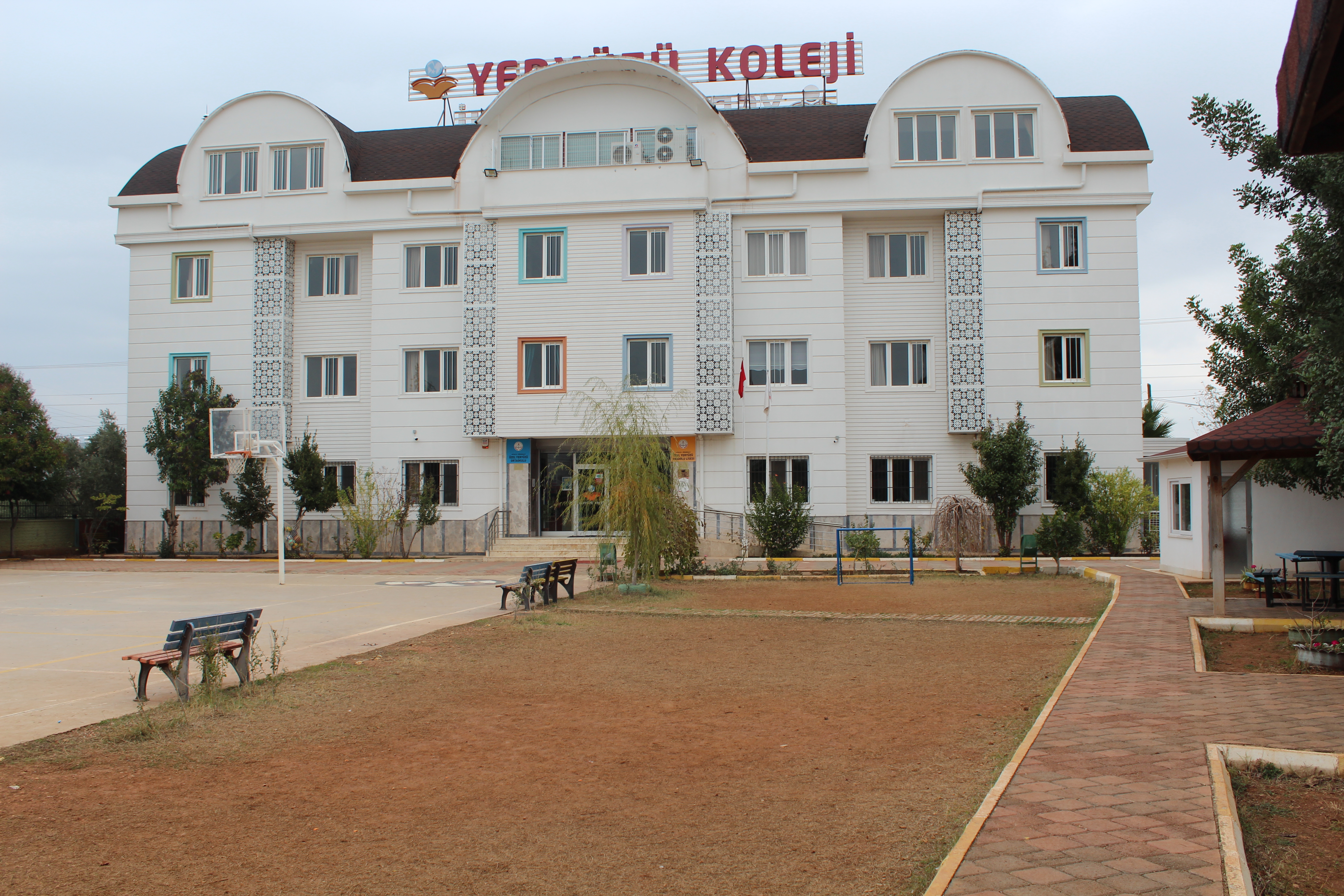 Kolej Slider Resmi